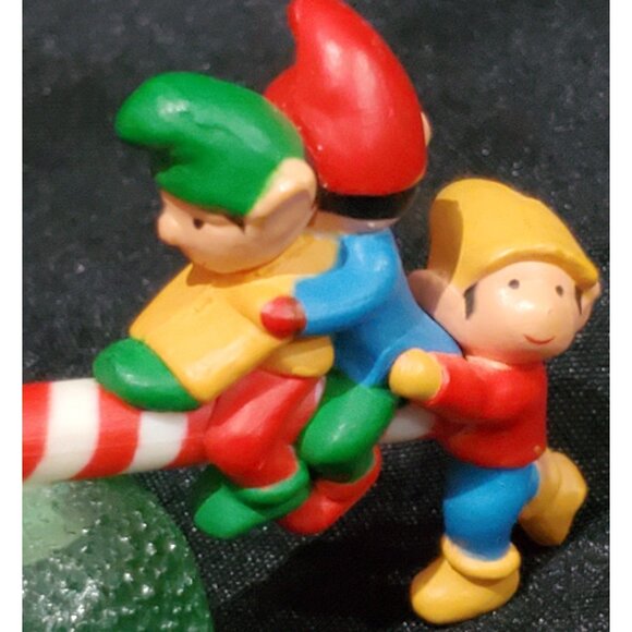 Avon SANTA'S SEE-SAW Christmas Ornament Santa elf on gumdrop teeter totter 1983 - Picture 4 of 10